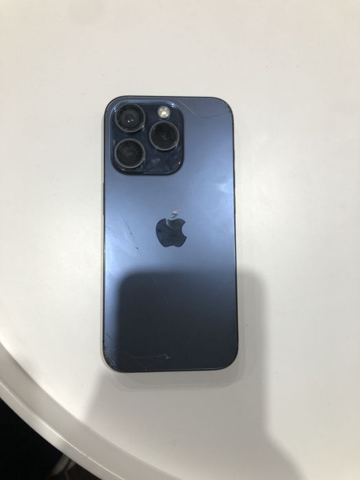 продаеться айфон 15 про