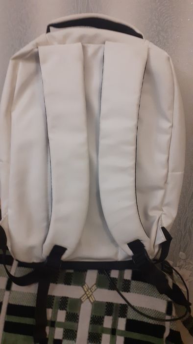 Рюкзак фирменный. .