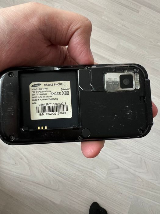 Продается телефон