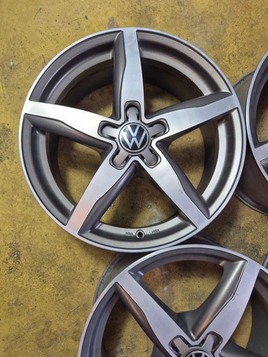 4 Jante Aliaj 5x112 17'' VW Golf Passat Touran Sharan Caddy Tiguan T-Roc Scirocco 7.5J ET 37 !