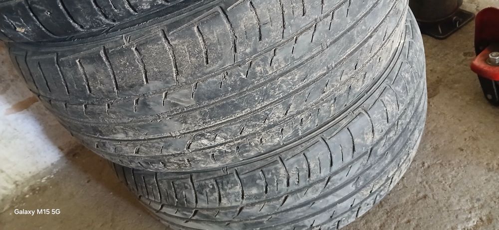 Продам шины летние на