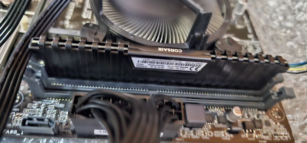 KIT  i5 7500+ Placa de baza ASUS PRIME B250M-K +8 GB ddr4