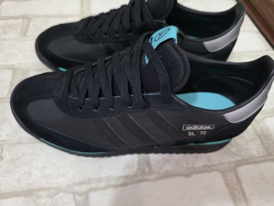 Продам кроссовки Adidas оригинал.