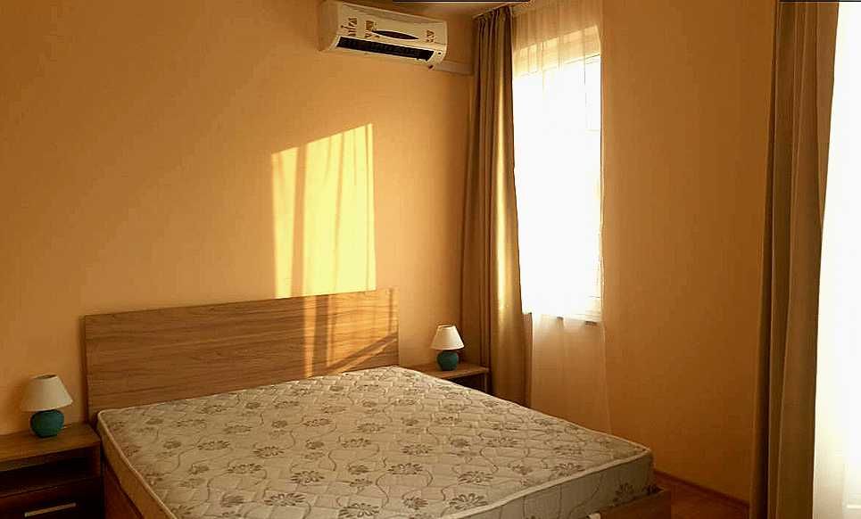 Дава се под наем Тристаен апартамент в Бургас, Изгрев - 80 кв.м за 165.75 € - Снимка #4