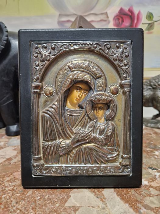 Уникална сребърна антикварна икона със сертификат