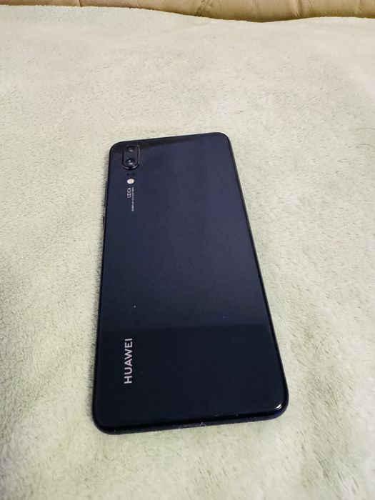 Telefon mobil Huawei P20, Dual SIM, 128GB, 4G, Black