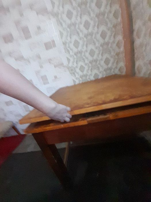 Раскладной кухонный стол