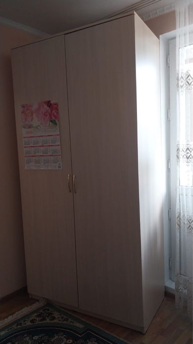 Продаю шифоньер в спальню