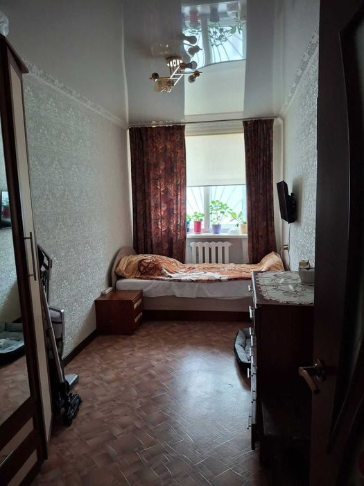 Продам 3 ку ломоносова 8