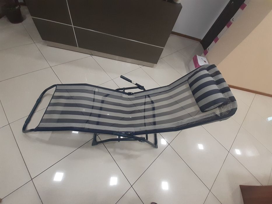 Продам лежак , кушетку