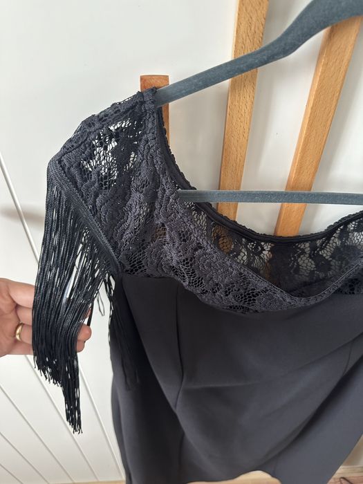 Коктейлни рокли къси черни