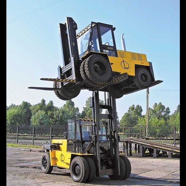 Avtokara avtopogruzchik.  Kattaqo'rg'on