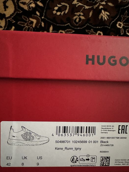 Продам кроссовки HUGO