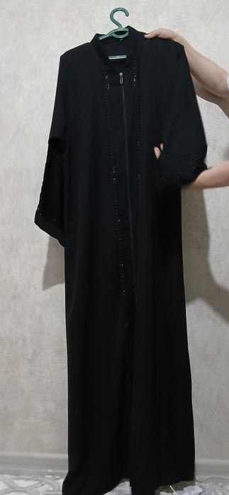 Ayollar  arab abayasi