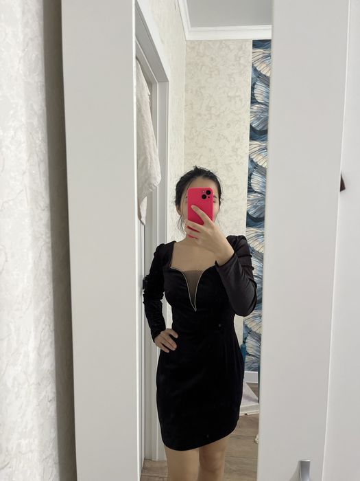 продам маленькое черное платье