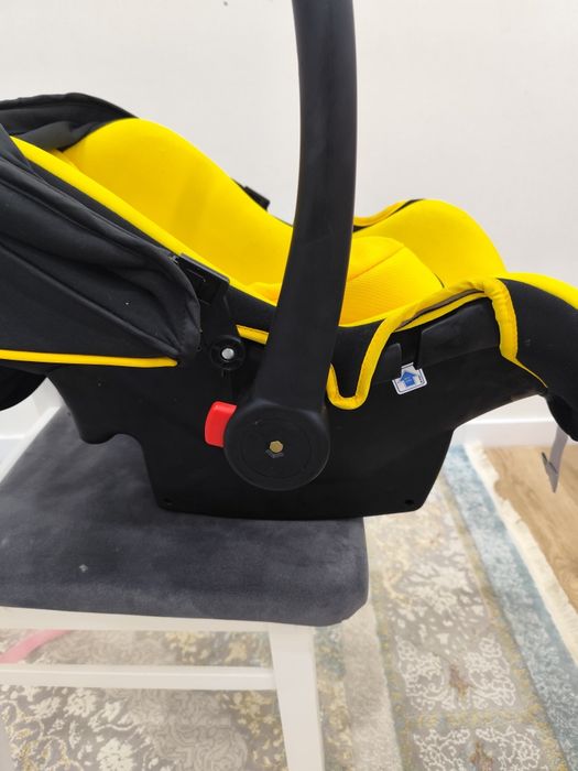 Продам коляску и автолюльку