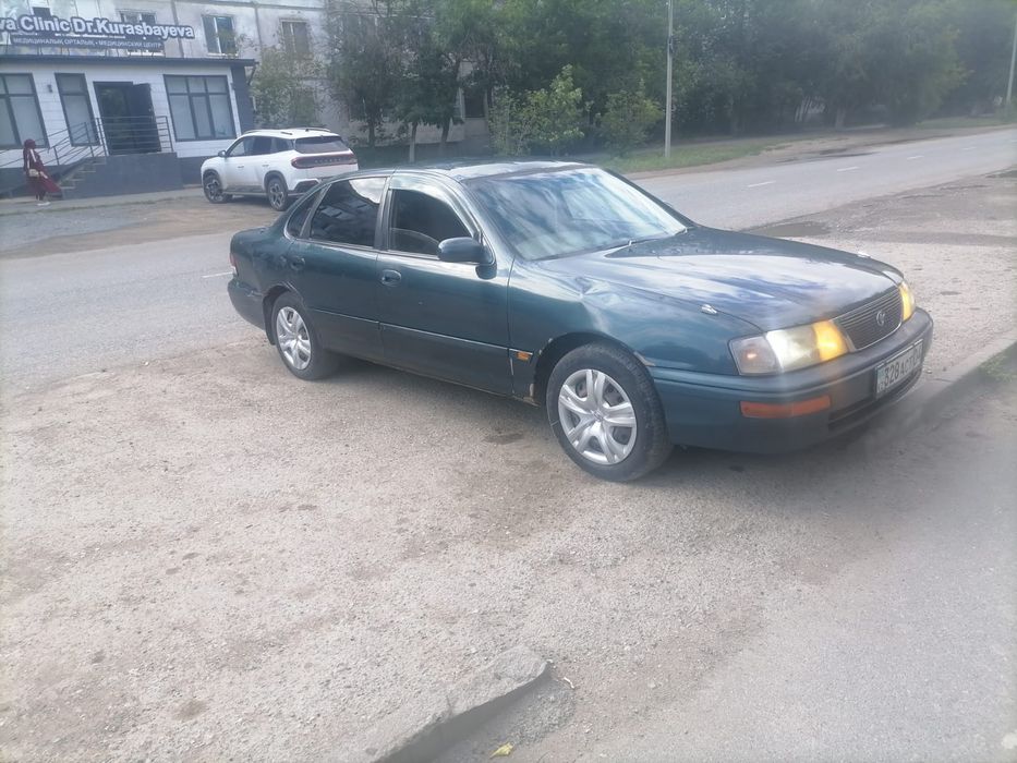 Продам тайоту авалон