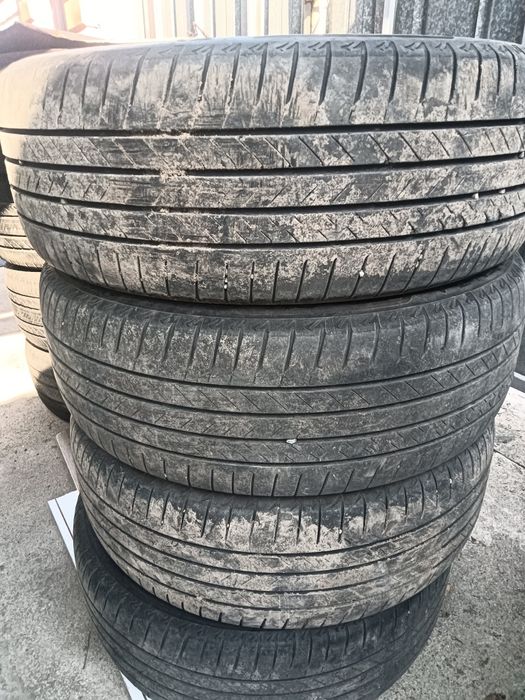 Продам шины на кросовки или джип