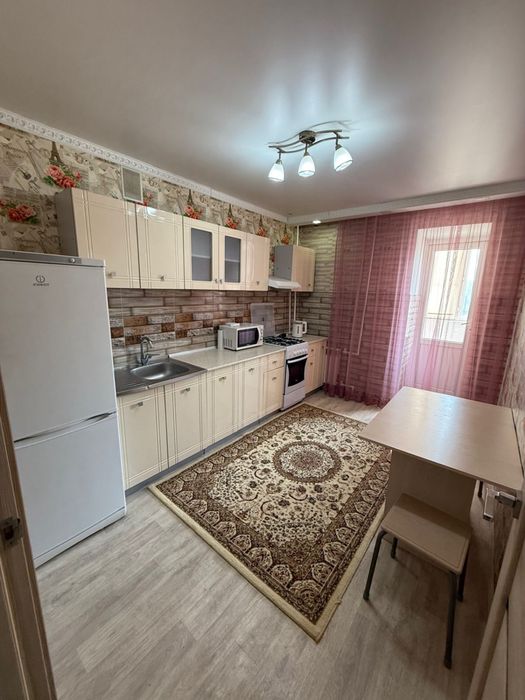 Квартира посуточно 11мкр Мега парк