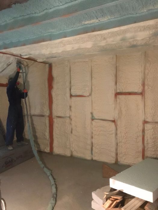 izolatie spuma poliuretanica Izoterm System