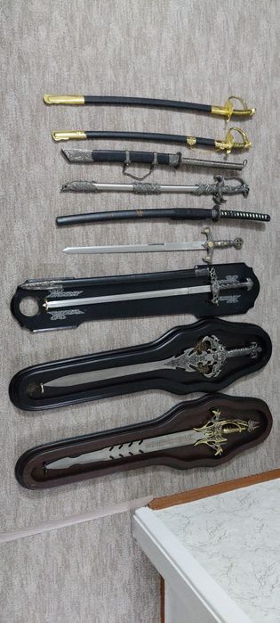 Мечь металлический,сувенирный.