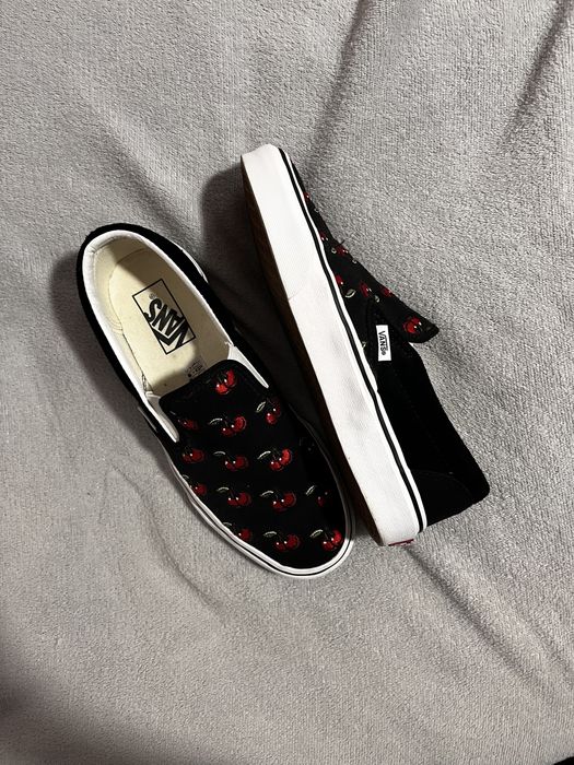 Vans Slip-On Cherry