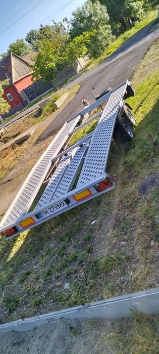 Auto platforma 2400kg