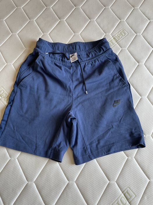 Nike(тениски и къси панталонки)