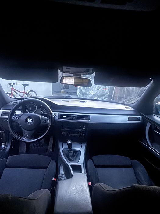 Bmw e90 320d variante auto moto