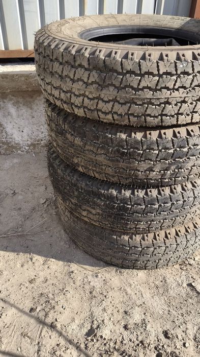 Продам покрышки уаз