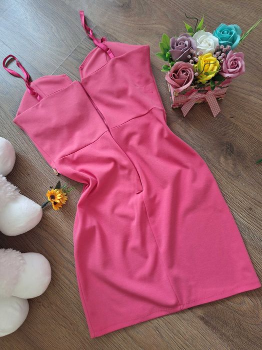 Елегантна рокля по тялото