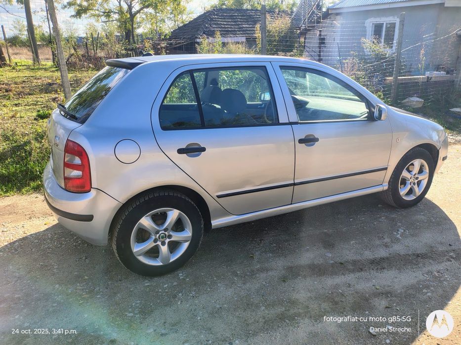 Vând sau schimb Skoda fabia1 1.4mpi 2002