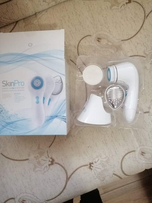 Чисто нов уред за почистване на лице