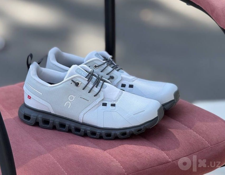 On Cloud Waterproof
