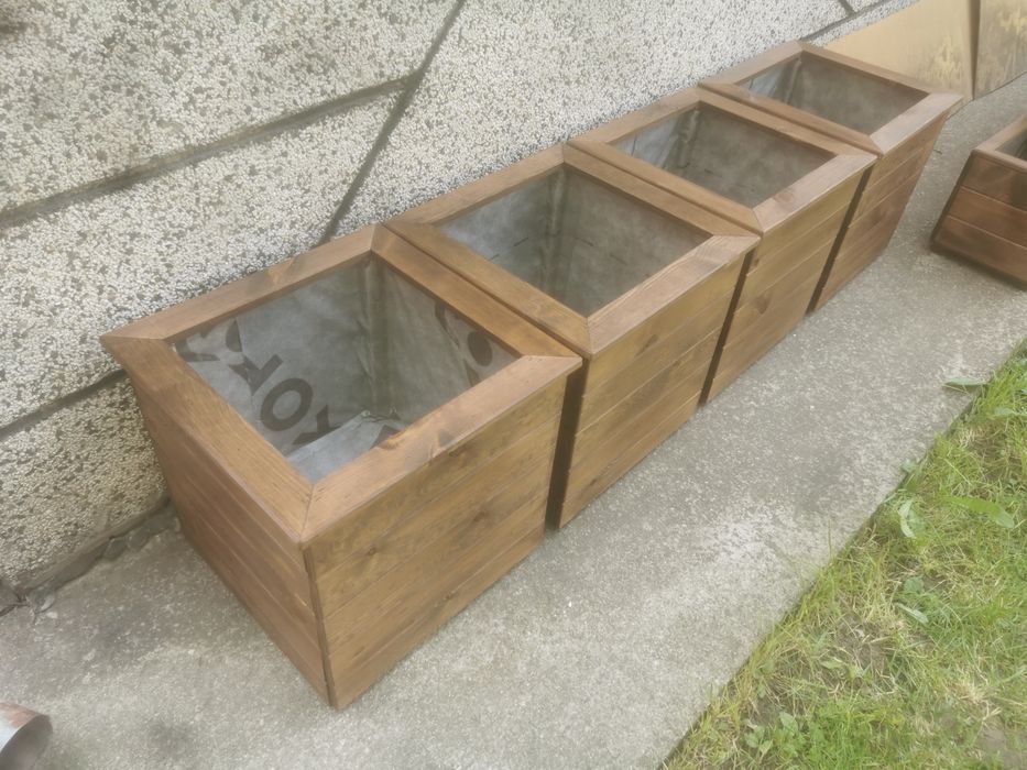Дървени Кашпи размери по поръчла