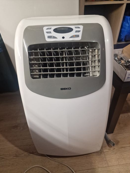 Продавам мобилен климатик beko