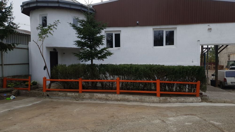 Vand TEREN 6000 m2 ,platforma betonata cu Hale