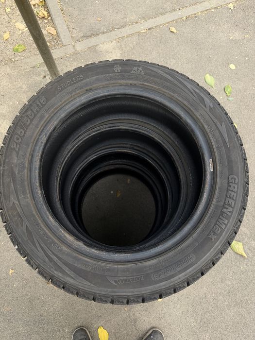 Зимние шины 205/55 16