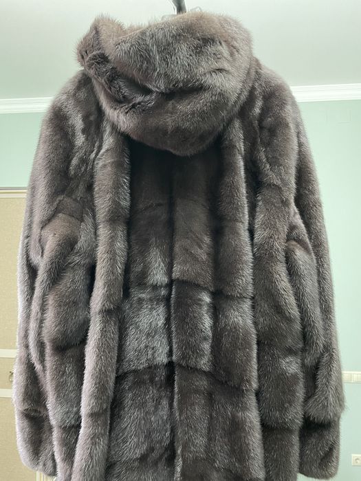 Продам норковую шубу