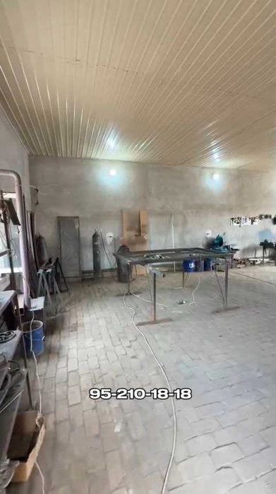 Noturar bino (avto tex, moyka, sex, va ustaxona uchun mos joy)