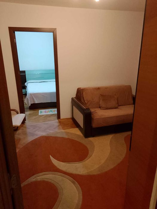 Inchiriez apartament 2 camere 1550 LEI