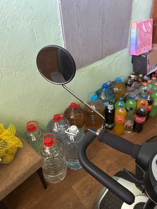 Електрическа количка за трудно подвижни хора ,възрастни или инвалиди