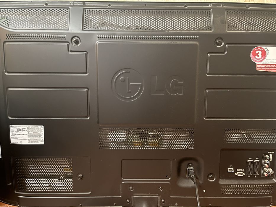 Продам Телевизор LG