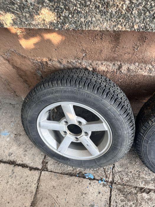 Продам колеса от нивы