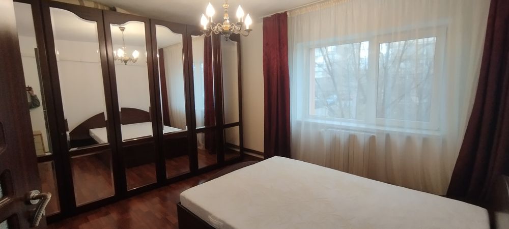 Proprietar, ofer spre închiriere, 2 camere, 62 mp, et 1/4, la Rond