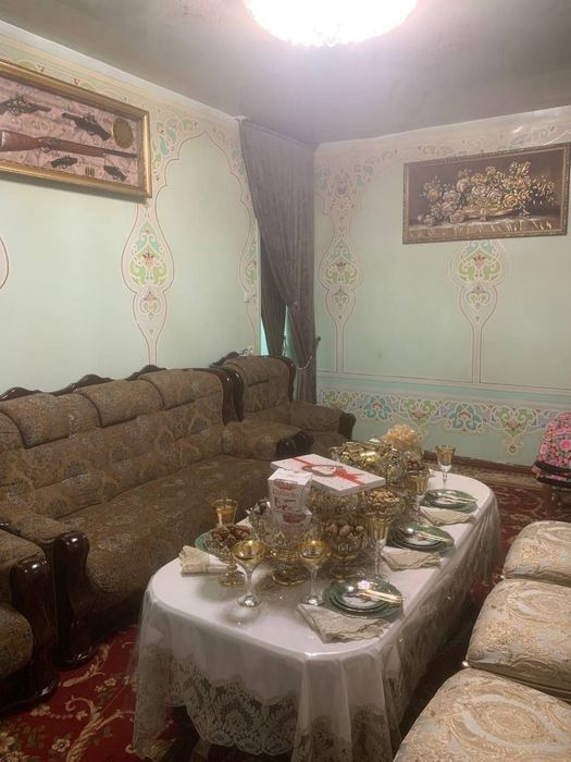 Qora Qamish 2/4 da 1 xona sotiladi