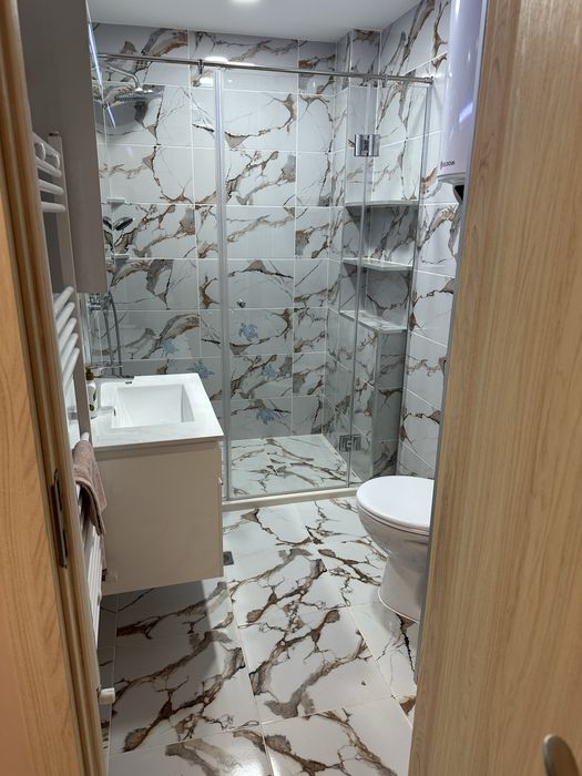 Продава се Тристаен апартамент в Сливен, Център - 100 кв.м за 1479 €/кв.м - Снимка #3