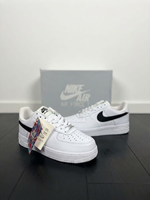 Adidasi Nike Air Force 1 '07 - Unisex