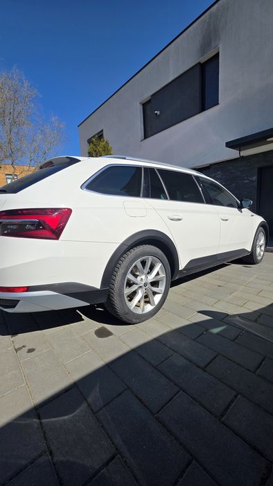 Skoda Superb Scout