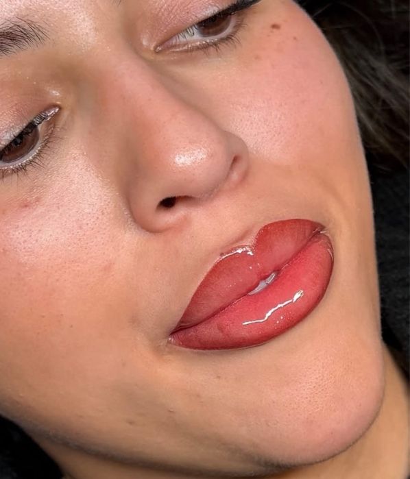 CAUT MODELE pentru micropigmentare buze